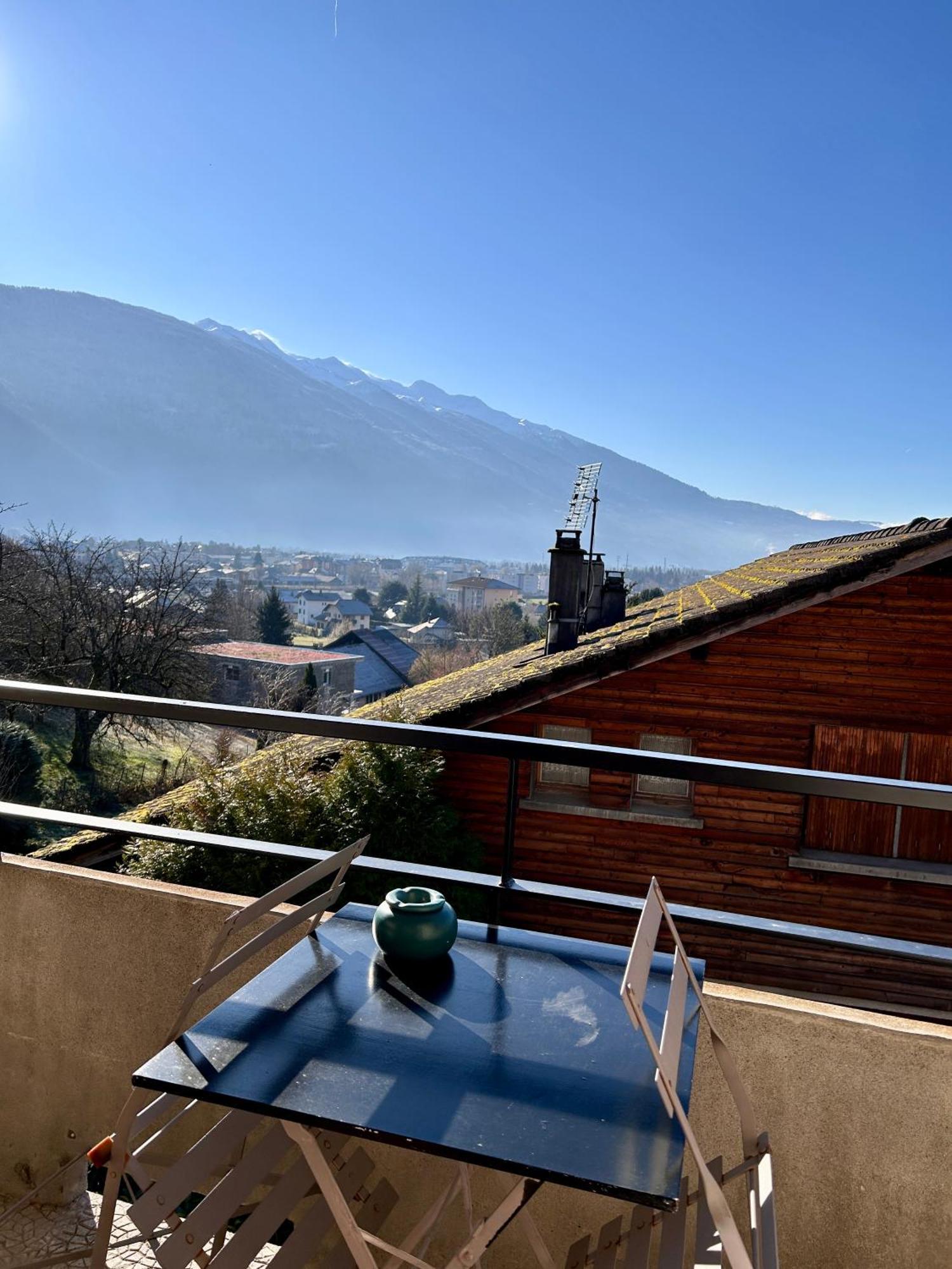 Appartement Au Coeur Des Alpes Albertville Exteriör bild